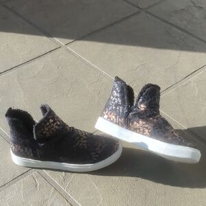 VeryG Blk & Gold Women's Sneakers Size:8 High Top Animal Print With Copper Shine